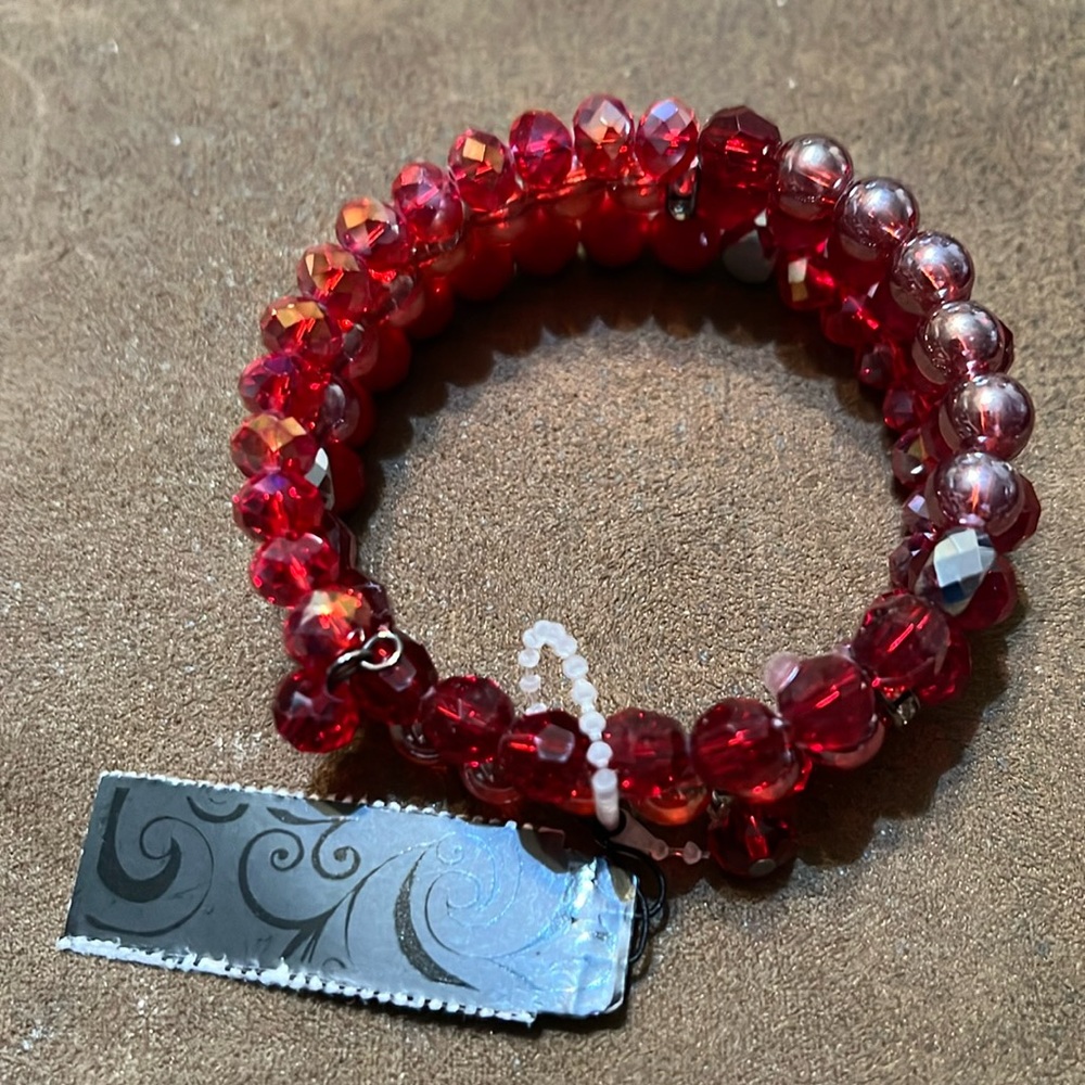 NWT Ladies’ Beaded Bracelet
